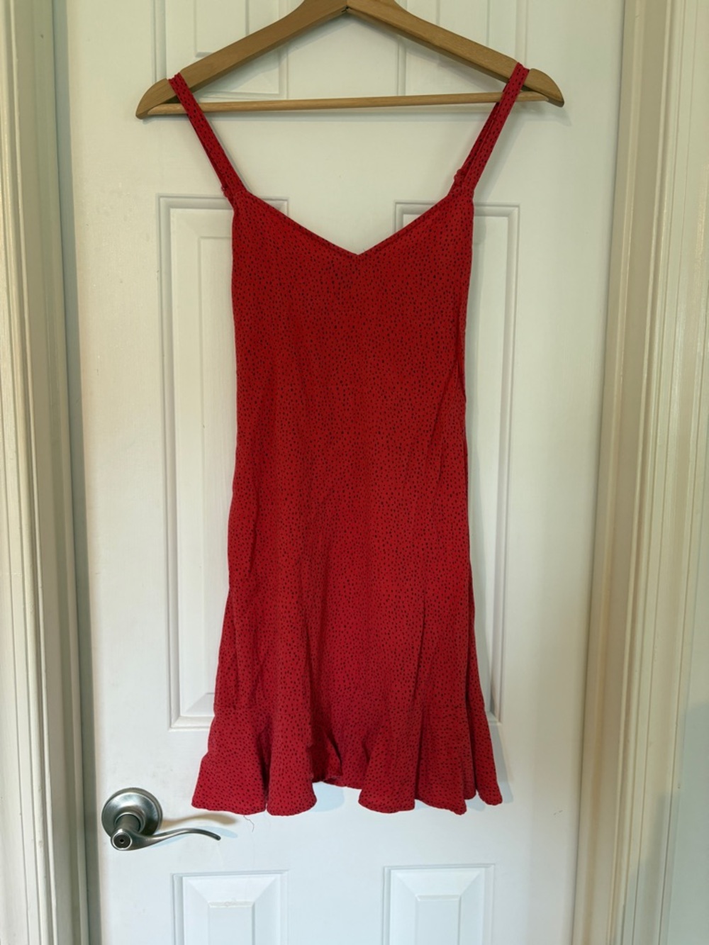 Express Red Sleeveless Dress with Dark Red Micro-Dot Pattern